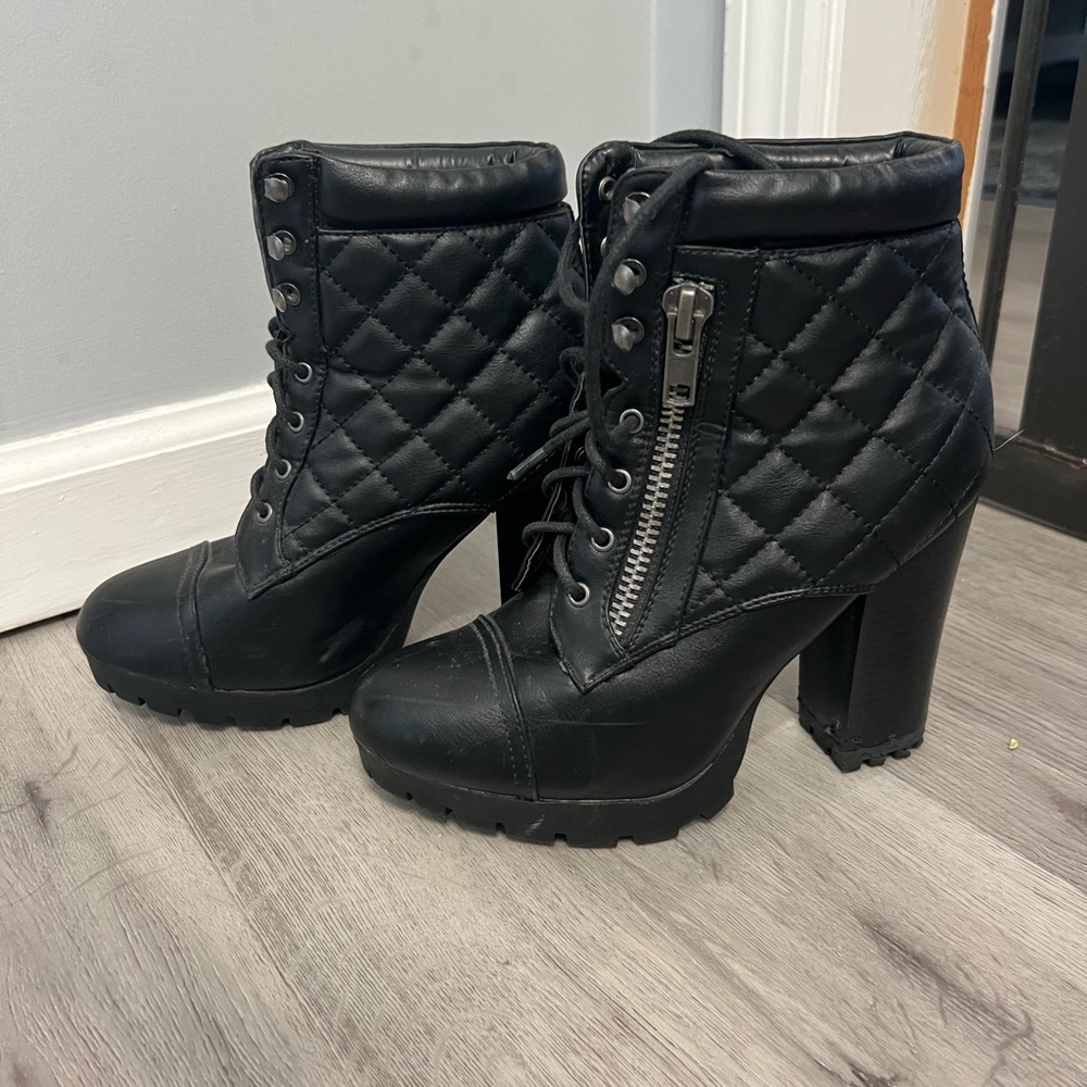 BAMBOO Black Quilted Heeled Boots
